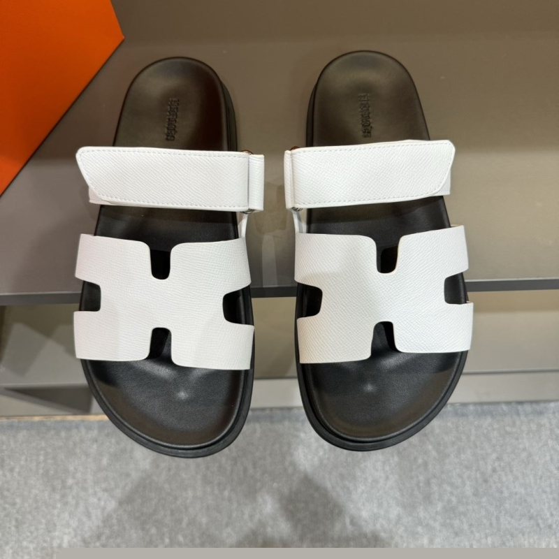 H**mes slippers